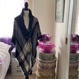 WOMENS WRAP with BUCKLE SNAPS